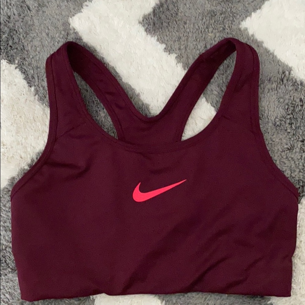 Nike Swoosh Women's Medium Support Sports Bra